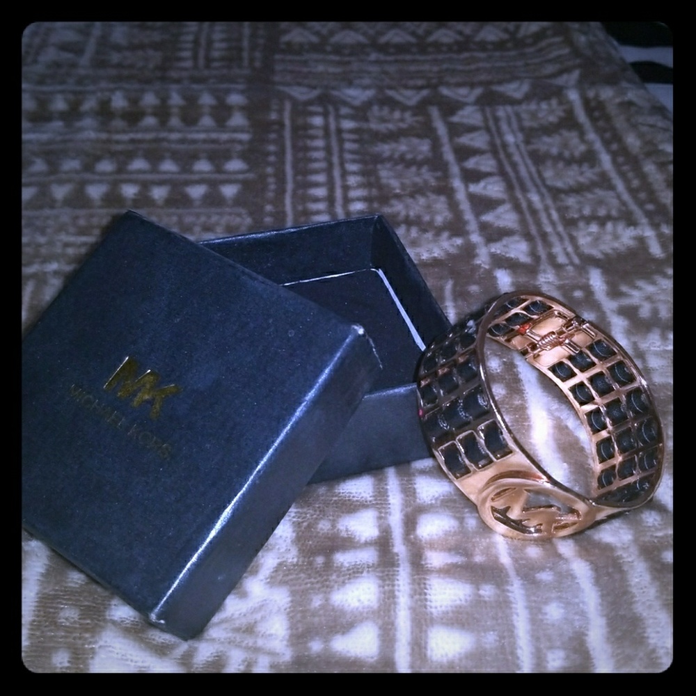 Michael kors braclet